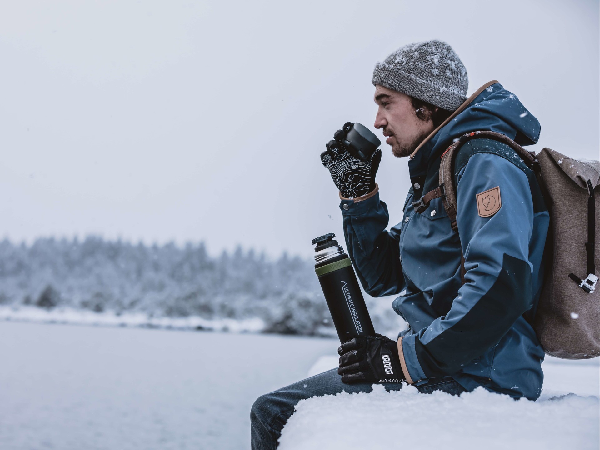 thermos bottle grip gloves outside holding man cold hot thermos